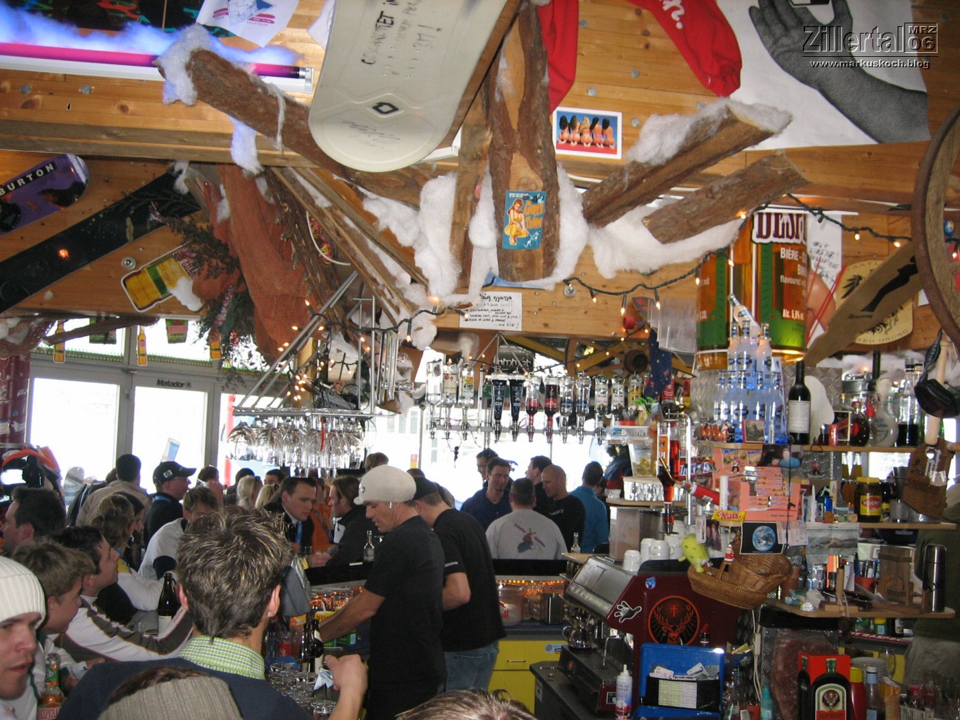060310-12_ski_zillertal_morecard_1mk086