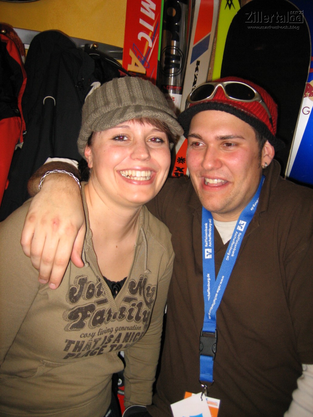 060310-12_ski_zillertal_morecard_1mk101