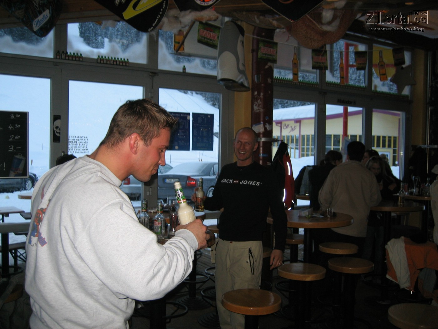 060310-12_ski_zillertal_morecard_1mk104