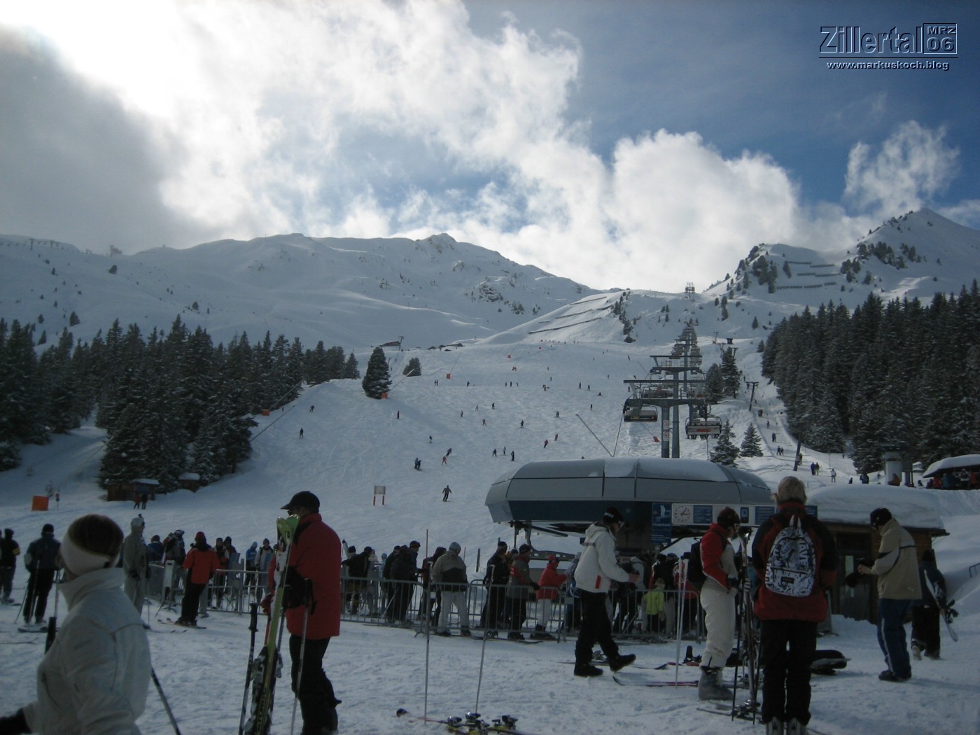 060310-12_ski_zillertal_morecard_mk022
