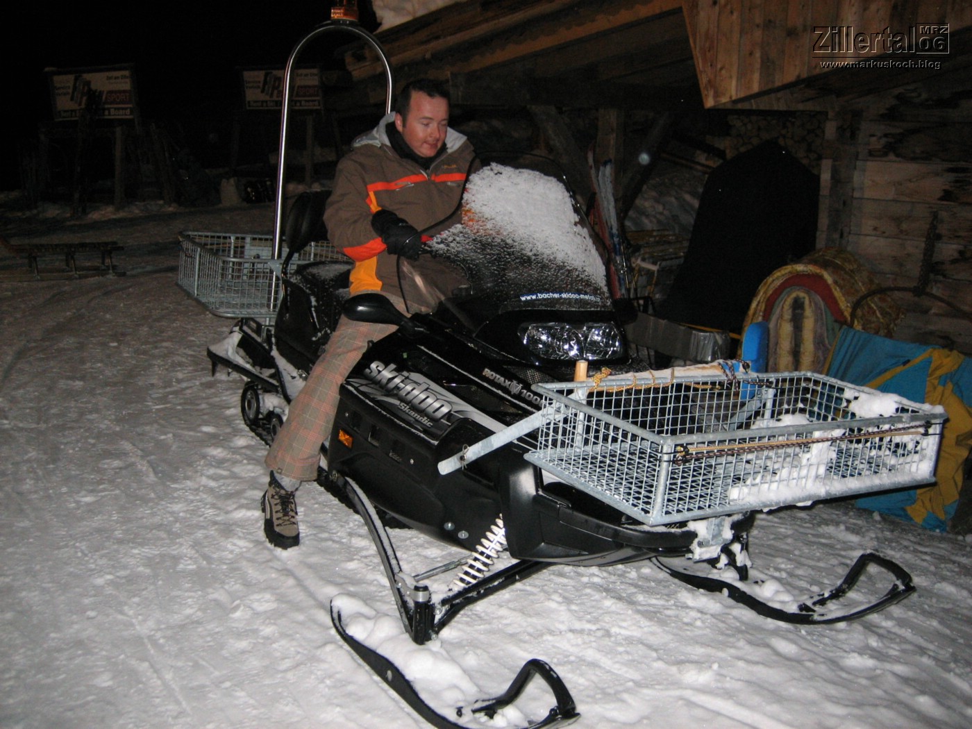 060310-12_ski_zillertal_morecard_mk106
